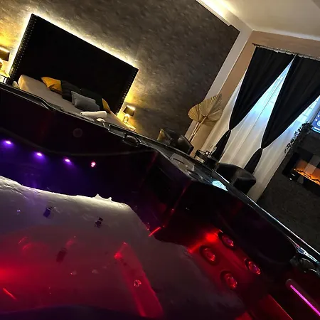 Wellness شقة اوسترافا